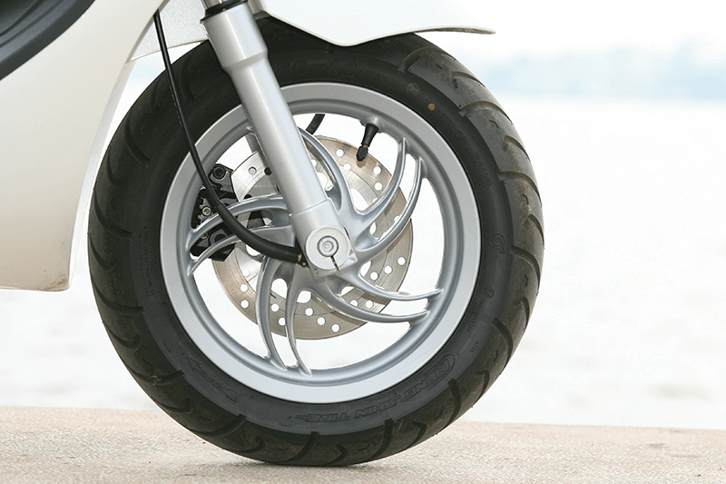 Chăm sóc và bảo dưỡng các loại lốp xe máy